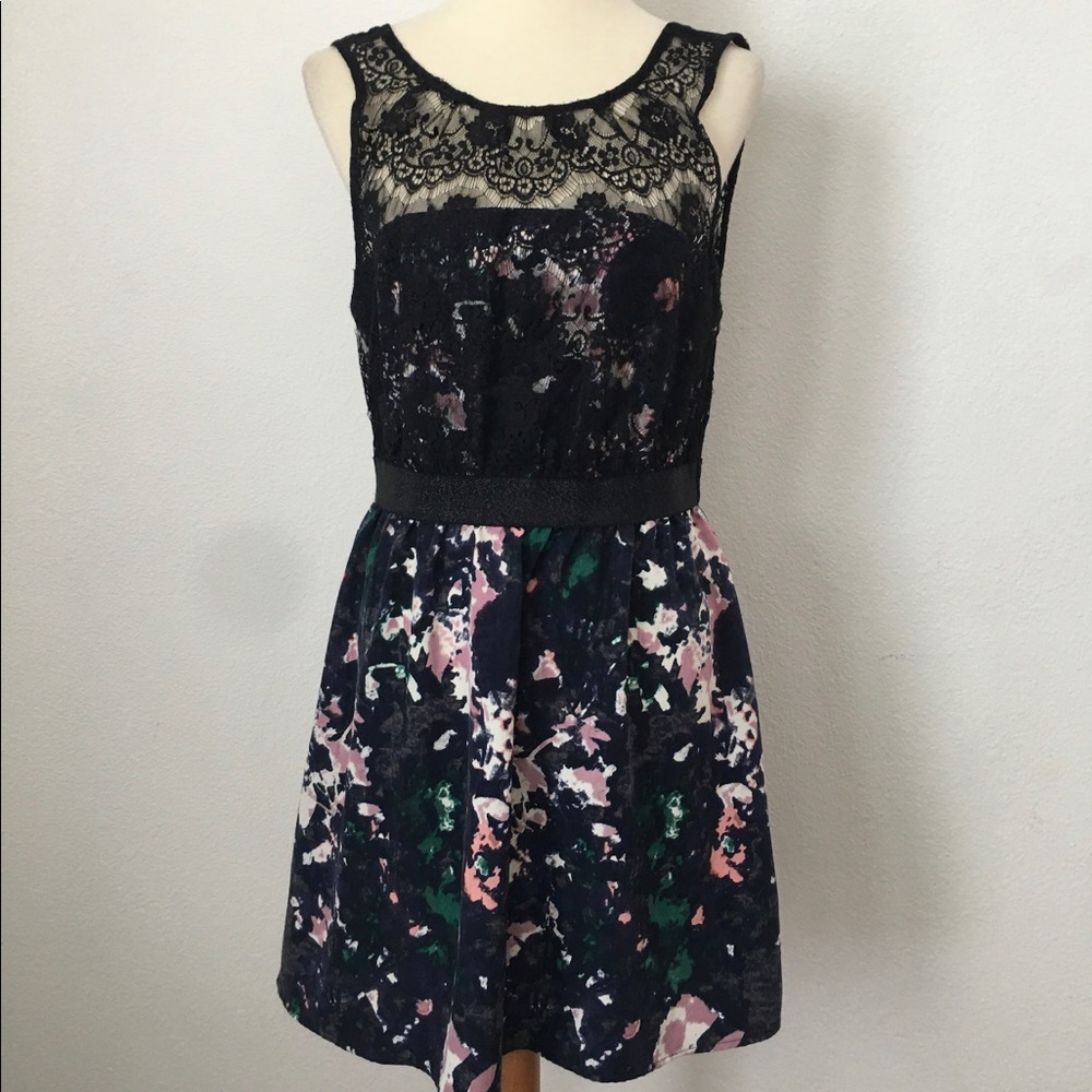 Pretty Cocktail Dress *Like New